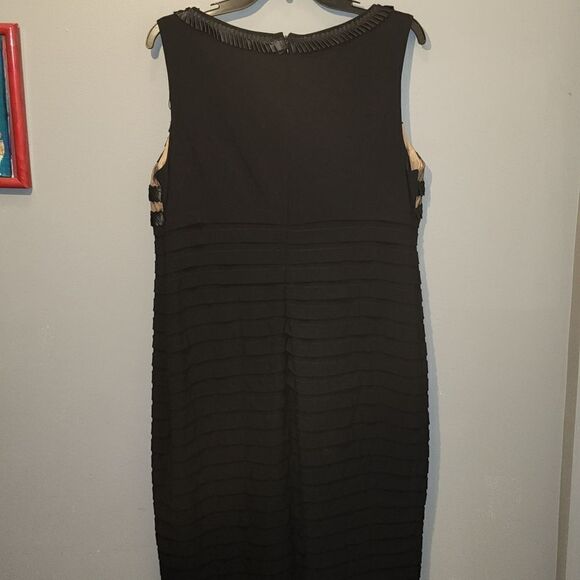 Adriana Papell Dress  - Picture 6 of 6